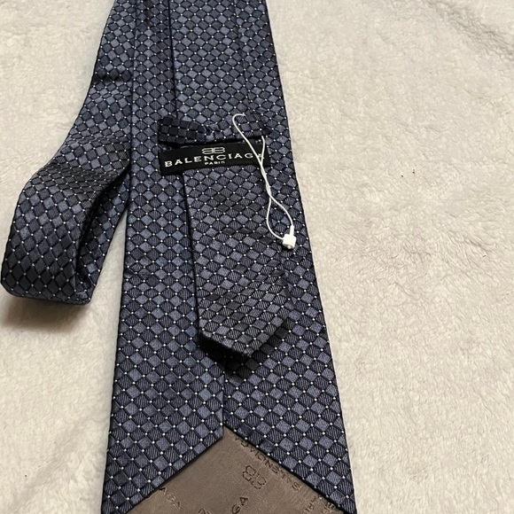 Balenciaga Necktie (PRICE FIRM❤️) - Picture 7 of 7